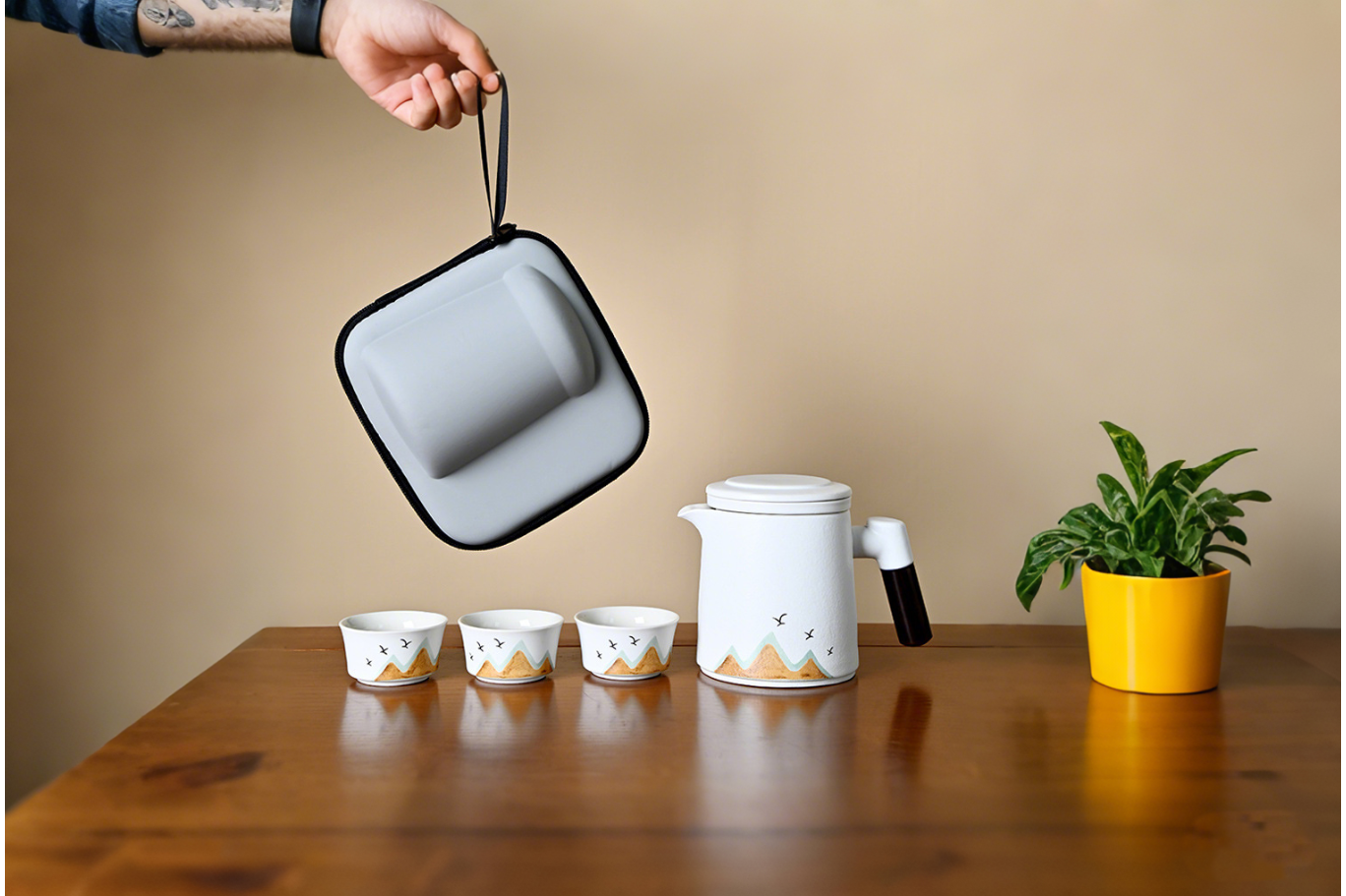 Desert Swallow Travel Tea Set